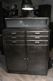 meuble de dentiste ancien en metal